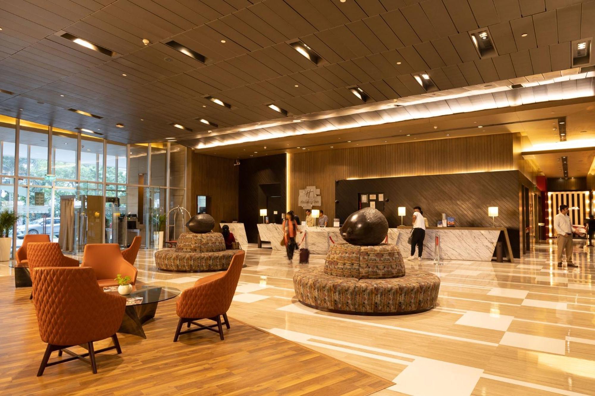 Holiday Inn New Delhi International Airport, An Ihg Hotel Εξωτερικό φωτογραφία
